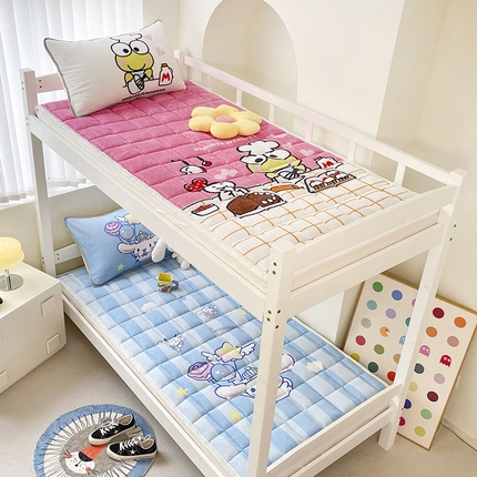 米帛家纺 2024新款三丽鸥牛奶绒学生软垫 大眼蛙