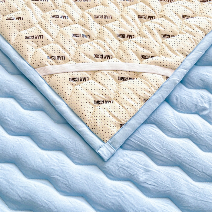 91家纺网 家纺一手货源 找家纺 恋绒家纺 2025新款刺绣款床褥床护垫绣花床垫 柯基KJ-天空蓝