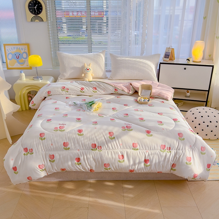 91家纺网 家纺一手货源 找家纺 迪乐妮家居 2024新款亲肤水洗棉印花春秋被 郁金香