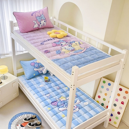 米帛家纺 2024新款三丽鸥牛奶绒学生软垫 木马美乐蒂