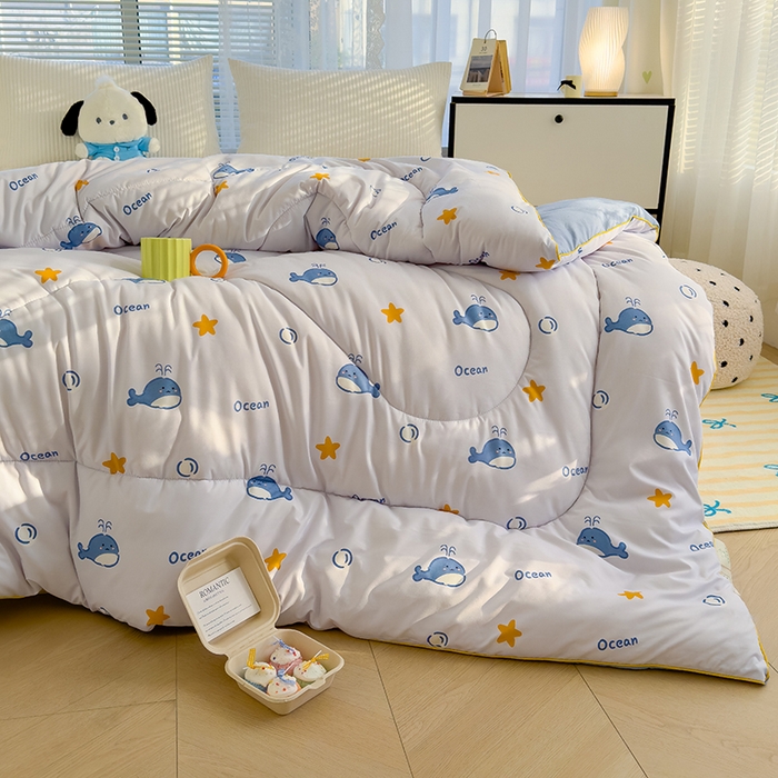 91家纺网 家纺一手货源 找家纺 卡派 2024新款亲肤水洗棉印花春秋被 小海豚