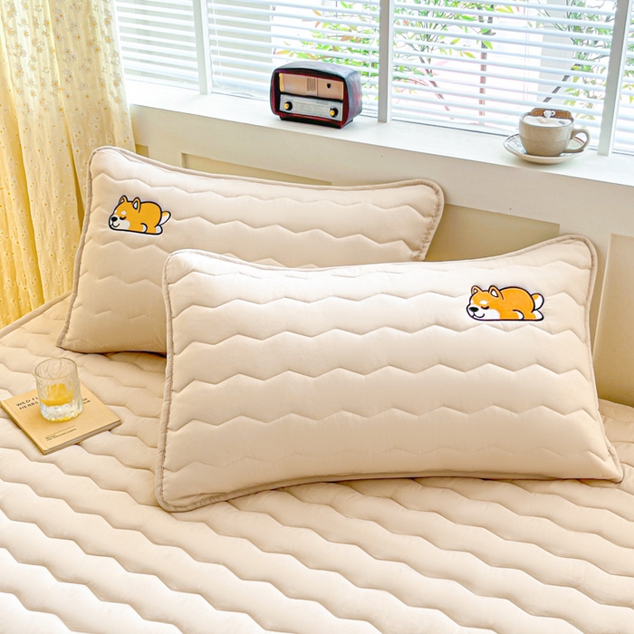 91家纺网 家纺一手货源 找家纺 恋绒家纺 2025新款刺绣款床褥床护垫绣花床垫 柯基KJ-奶油杏