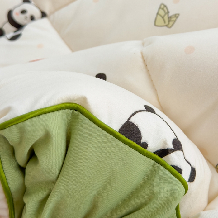 91家纺网 家纺一手货源 找家纺 迪乐妮家居 2024新款亲肤水洗棉印花春秋被 熊猫