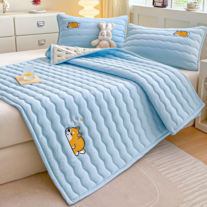 91家纺网 家纺一手货源 找家纺 恋绒家纺 2025新款刺绣款床褥床护垫绣花床垫 柯基KJ-天空蓝