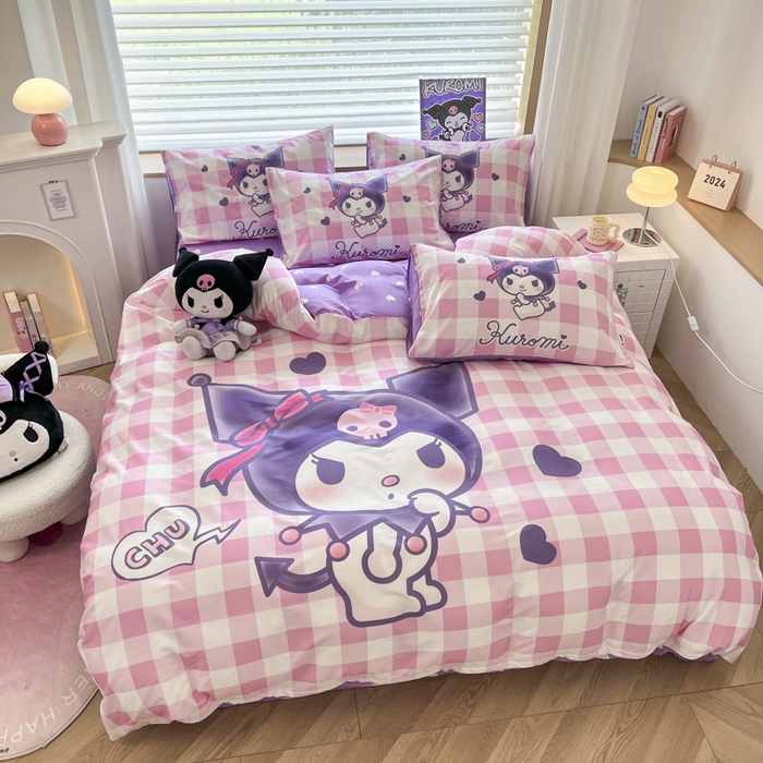 91家纺网 家纺一手货源 找家纺 暮思家居 2024新款正版授权三丽鸥大阪全棉数码印花纯棉四件套 大版-格子库洛米