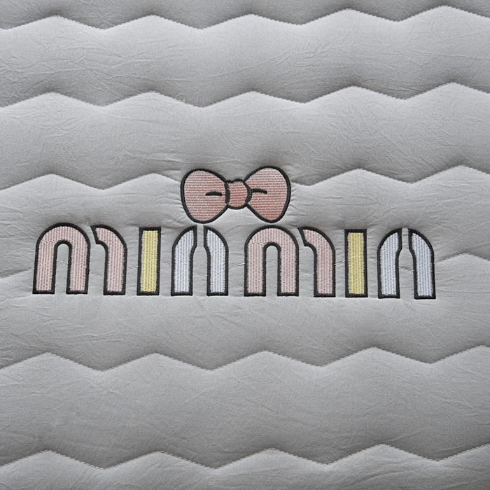 91家纺网 家纺一手货源 找家纺 恋绒家纺 2025新款刺绣款床褥床护垫绣花床垫 mini-奥丁灰