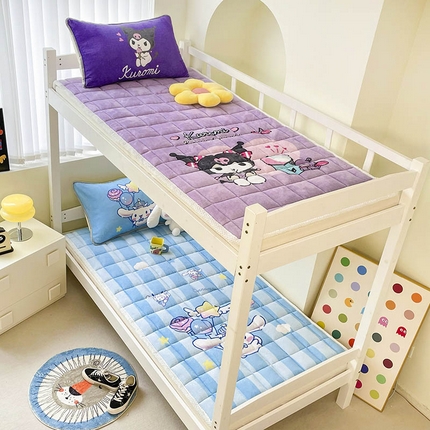 米帛家纺 2024新款三丽鸥牛奶绒学生软垫 紫色库洛米