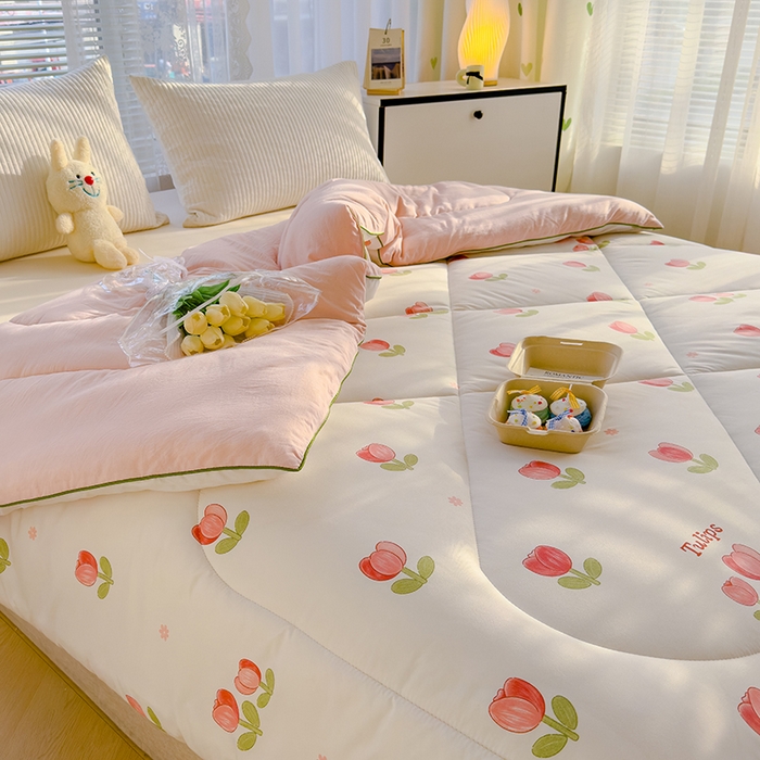 91家纺网 家纺一手货源 找家纺 卡派 2024新款亲肤水洗棉印花春秋被 郁金香