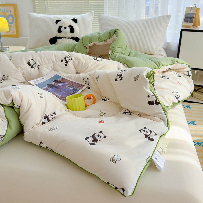 91家纺网 家纺一手货源 找家纺 卡派 2024新款亲肤水洗棉印花春秋被 熊猫