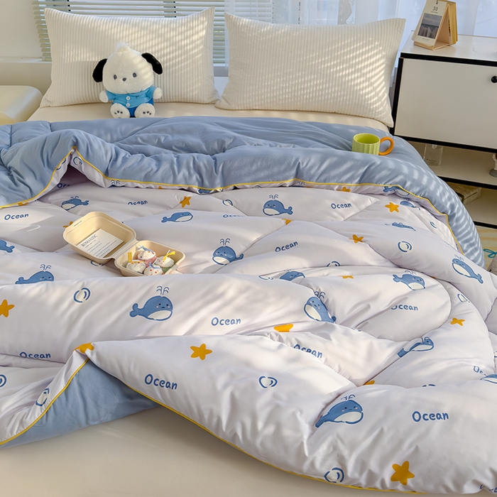 91家纺网 家纺一手货源 找家纺 卡派 2024新款亲肤水洗棉印花春秋被 小海豚