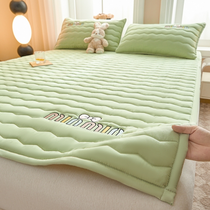 91家纺网 家纺一手货源 找家纺 恋绒家纺 2025新款刺绣款床褥床护垫绣花床垫 mini-薄荷绿