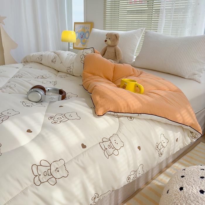 91家纺网 家纺一手货源 找家纺 卡派 2024新款亲肤水洗棉印花春秋被 爱心小熊