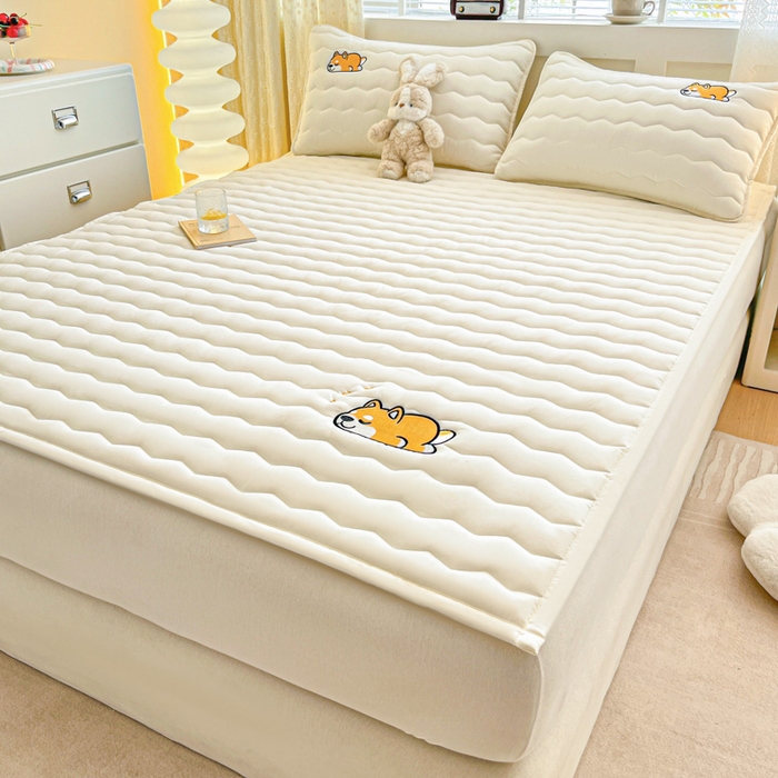 91家纺网 家纺一手货源 找家纺 恋绒家纺 2025新款刺绣款床褥床护垫绣花床垫 柯基KJ-象牙白