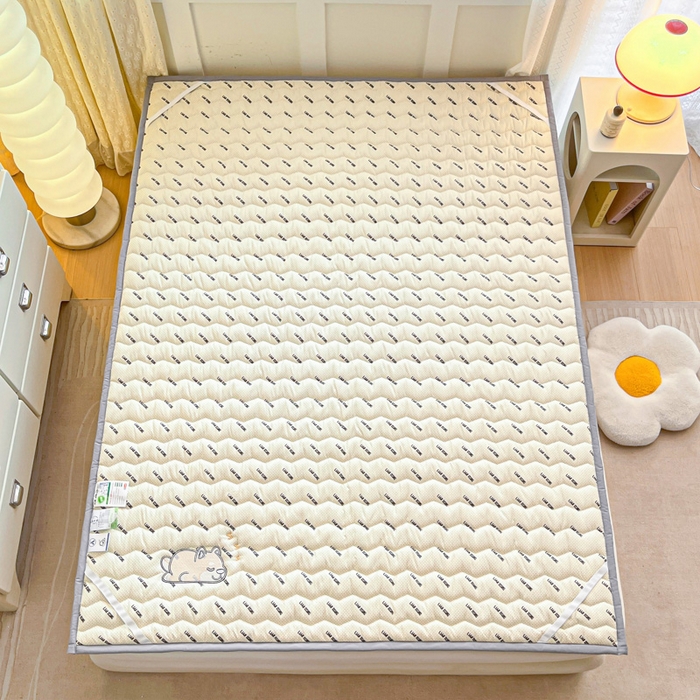 91家纺网 家纺一手货源 找家纺 恋绒家纺 2025新款刺绣款床褥床护垫绣花床垫 柯基KJ-奥丁灰