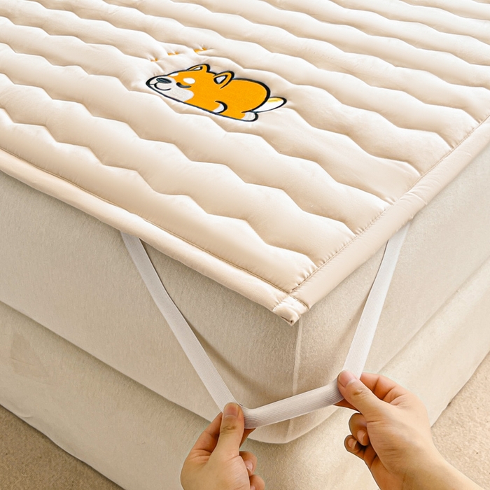 91家纺网 家纺一手货源 找家纺 恋绒家纺 2025新款刺绣款床褥床护垫绣花床垫 柯基KJ-奶油杏