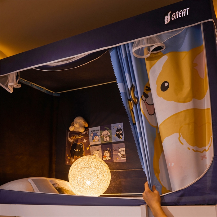 91家纺网 家纺一手货源 找家纺 迪凡保罗蚊帐 2025新款2416纳米环保加厚强遮光大版数码印花学生蚊帐（自带靠墙帘） 调皮狗