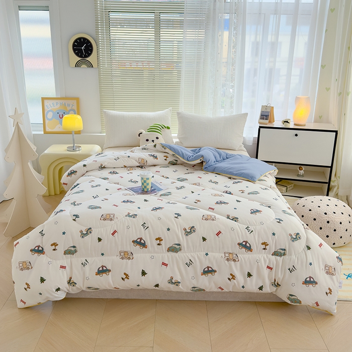 91家纺网 家纺一手货源 找家纺 迪乐妮家居 2024新款亲肤水洗棉印花春秋被 汽车总动员