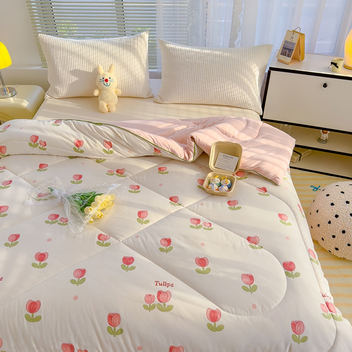 91家纺网 家纺一手货源 找家纺 卡派 2024新款亲肤水洗棉印花春秋被 郁金香