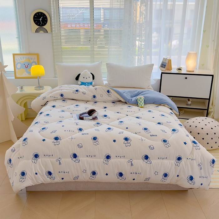 91家纺网 家纺一手货源 找家纺 卡派 2024新款亲肤水洗棉印花春秋被 太空人