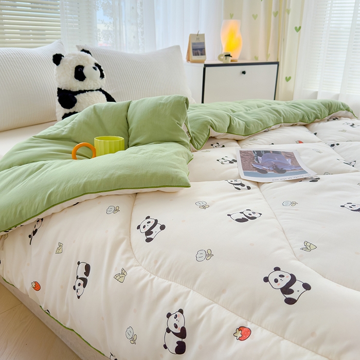 91家纺网 家纺一手货源 找家纺 迪乐妮家居 2024新款亲肤水洗棉印花春秋被 熊猫