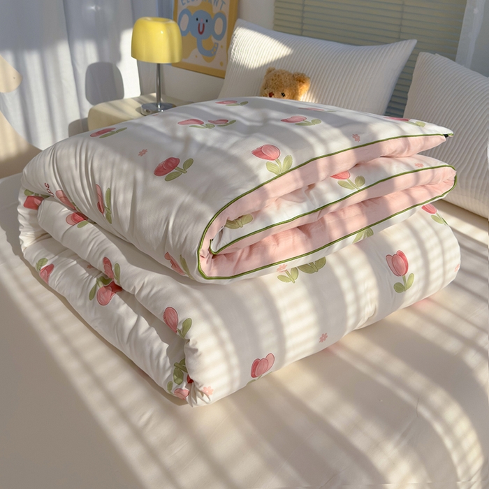 91家纺网 家纺一手货源 找家纺 卡派 2024新款亲肤水洗棉印花春秋被 郁金香