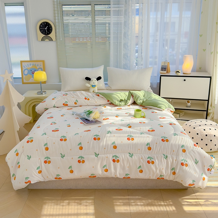 91家纺网 家纺一手货源 找家纺 卡派 2024新款亲肤水洗棉印花春秋被 樱桃