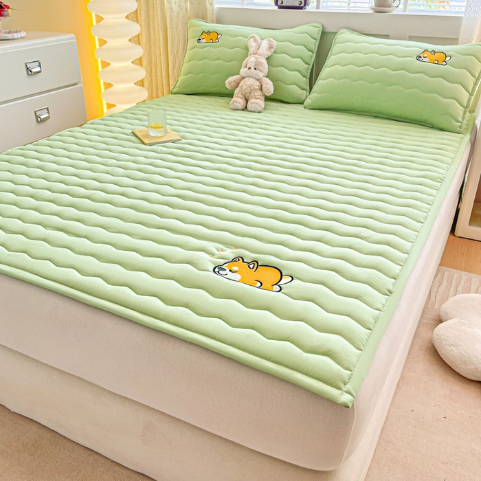 91家纺网 家纺一手货源 找家纺 恋绒家纺 2025新款刺绣款床褥床护垫绣花床垫 柯基KJ-薄荷绿