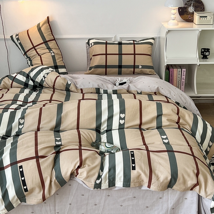 91家纺网 家纺一手货源 找家纺 2024新款13070跑量款全棉四件套--北欧系列 英伦格纹