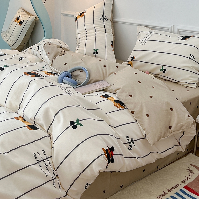 91家纺网 家纺一手货源 找家纺 2024新款13070跑量款全棉四件套--卡通系列 线条小黑狗