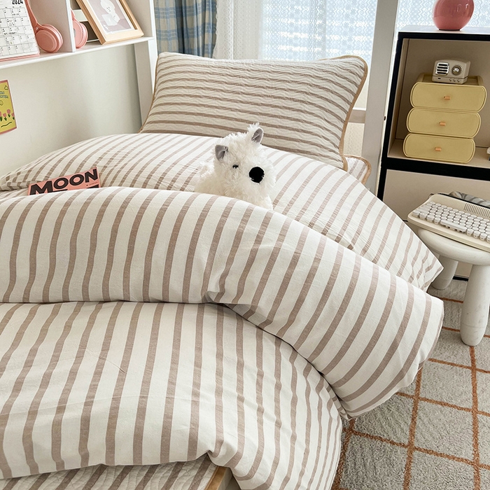 91家纺网 家纺一手货源 找家纺 沐纯家居 2024新款开学季（A类全棉水洗棉，棉加绒）床盖三件套  青柠咖