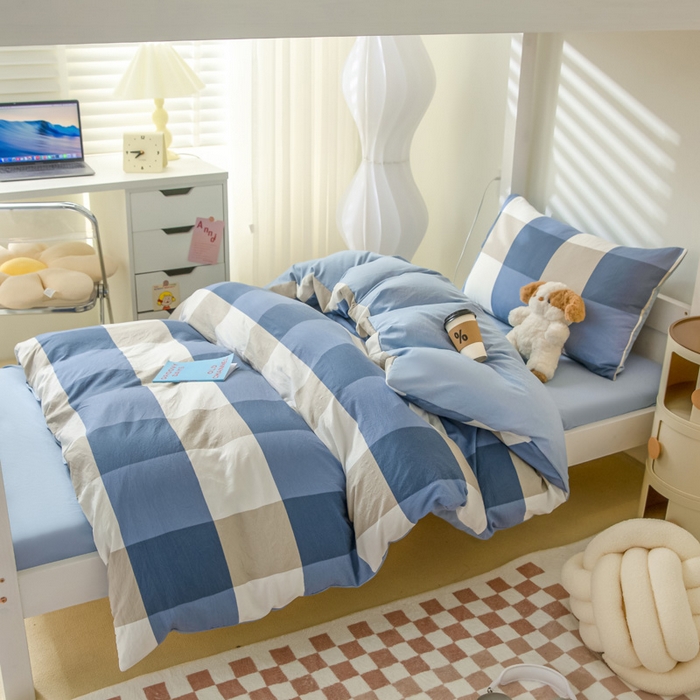 91家纺网 家纺一手货源 找家纺 2024新款水洗棉无印格子学生三件套（床笠床套款） G-蓝白大格+海青