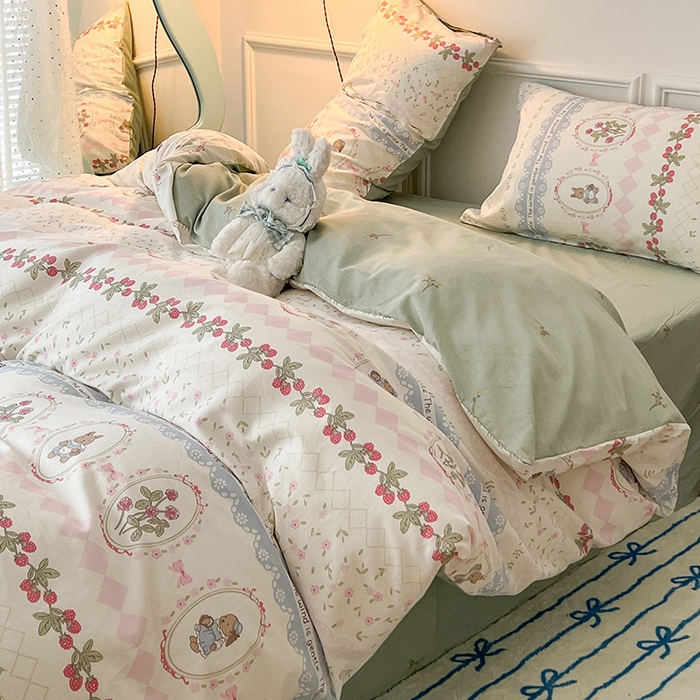 91家纺网 家纺一手货源 找家纺 2024新款13070跑量款全棉四件套--小清新系列 碎花蕾丝兔