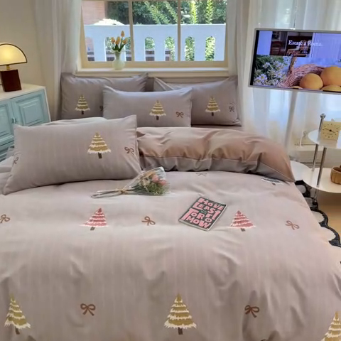 91家纺网 家纺一手货源 找家纺 莱米家纺 2024新款全棉加厚磨毛印花四件套 圣诞树