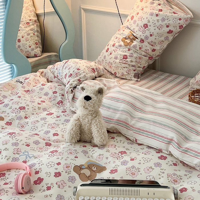 91家纺网 家纺一手货源 找家纺 2024新款13070跑量款全棉四件套--小清新系列 花花熊兔