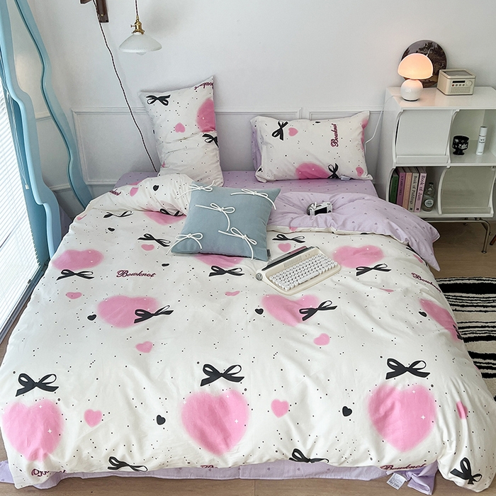 91家纺网 家纺一手货源 找家纺 2024新款13070跑量款全棉四件套--小清新系列 泼墨爱心蝴蝶结