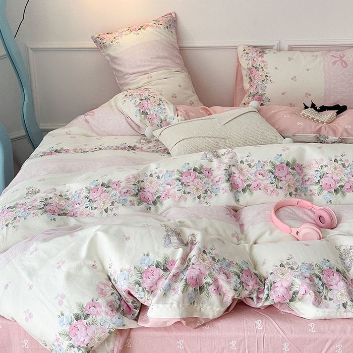 91家纺网 家纺一手货源 找家纺 2024新款13070跑量款全棉四件套--小清新系列 梦境樱桃兔 粉