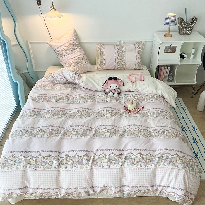 91家纺网 家纺一手货源 找家纺 2024新款13070跑量款全棉四件套--洛丽塔系列 甜品小熊