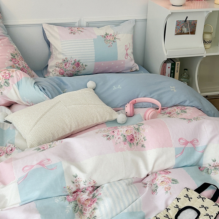 91家纺网 家纺一手货源 找家纺 2024新款13070跑量款全棉四件套--花卉系列 拼接粉玫瑰