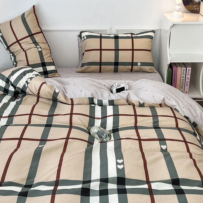 91家纺网 家纺一手货源 找家纺 2024新款13070跑量款全棉四件套--北欧系列 英伦格纹