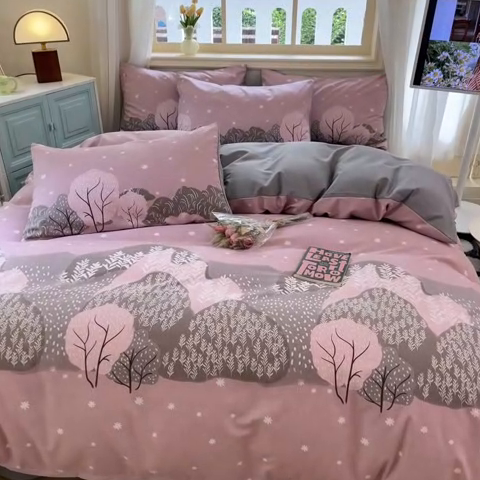 91家纺网 家纺一手货源 找家纺 莱米家纺 2024新款全棉加厚磨毛印花四件套 梦幻森林