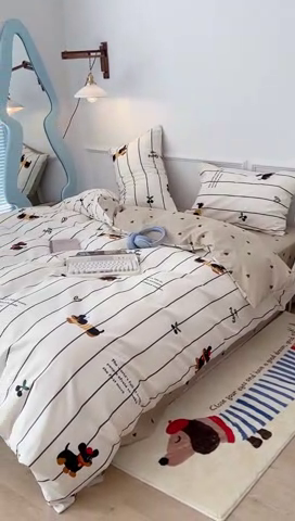 91家纺网 家纺一手货源 找家纺 2024新款13070跑量款全棉四件套--卡通系列 线条小黑狗