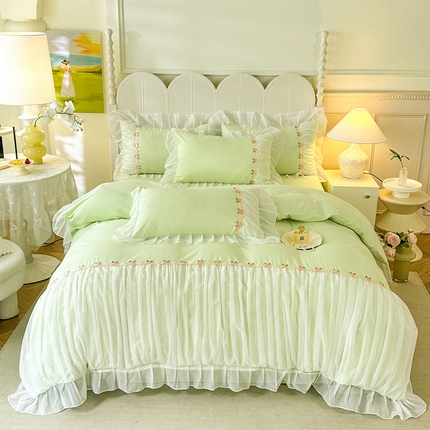 91家纺网 家纺一手货源 找家纺 逸尚阁 2024新款水洗磨毛蕾丝拼接四件套--维密天使系列 维密天使-绿色