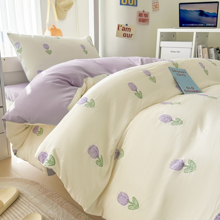 91家纺网 家纺一手货源 找家纺 2024新款水洗棉小清新印花学生三件套（床笠床套款） 紫郁盛开