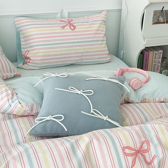 91家纺网 家纺一手货源 找家纺 2024新款13070跑量款全棉四件套--小清新系列 彩条芭蕾蝴蝶结