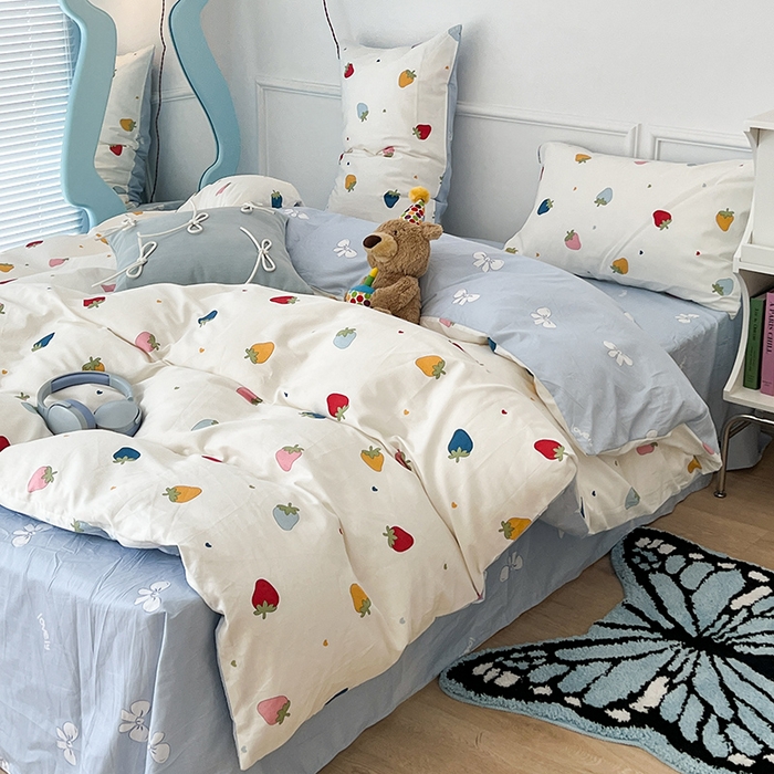 91家纺网 家纺一手货源 找家纺 2024新款13070跑量款全棉四件套--小清新系列 彩色草莓