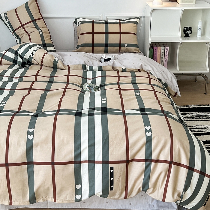 91家纺网 家纺一手货源 找家纺 2024新款13070跑量款全棉四件套--北欧系列 英伦格纹