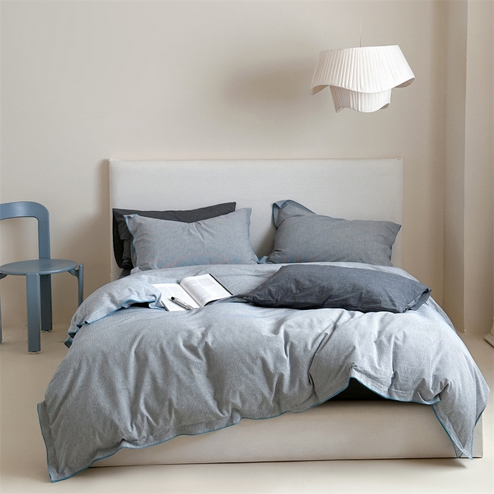 91家纺网 家纺一手货源 找家纺 梦享生活家居 2024新款密拷边水洗棉细条纹四件套 密拷边灰细条