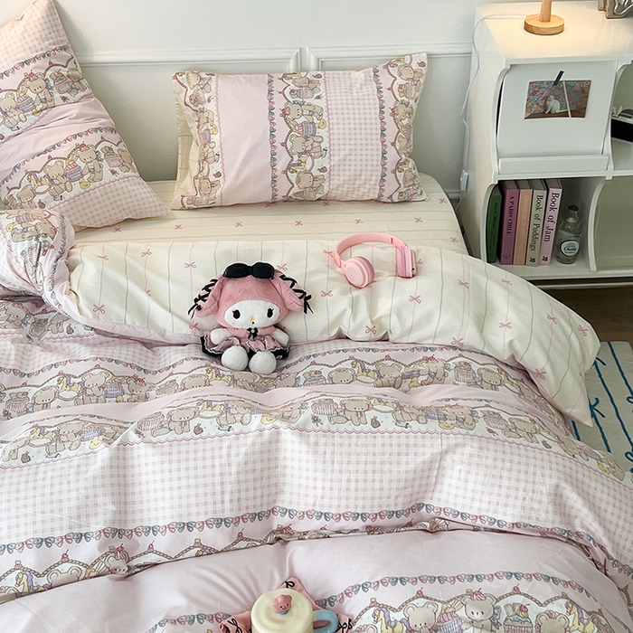 91家纺网 家纺一手货源 找家纺 2024新款13070跑量款全棉四件套--洛丽塔系列 甜品小熊