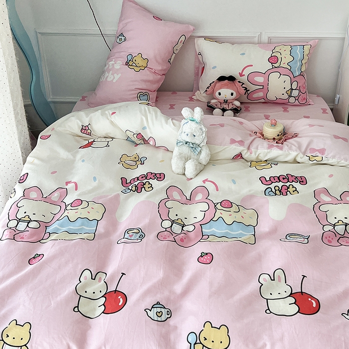 91家纺网 家纺一手货源 找家纺 2024新款13070跑量款全棉四件套--卡通系列 蛋糕樱桃兔