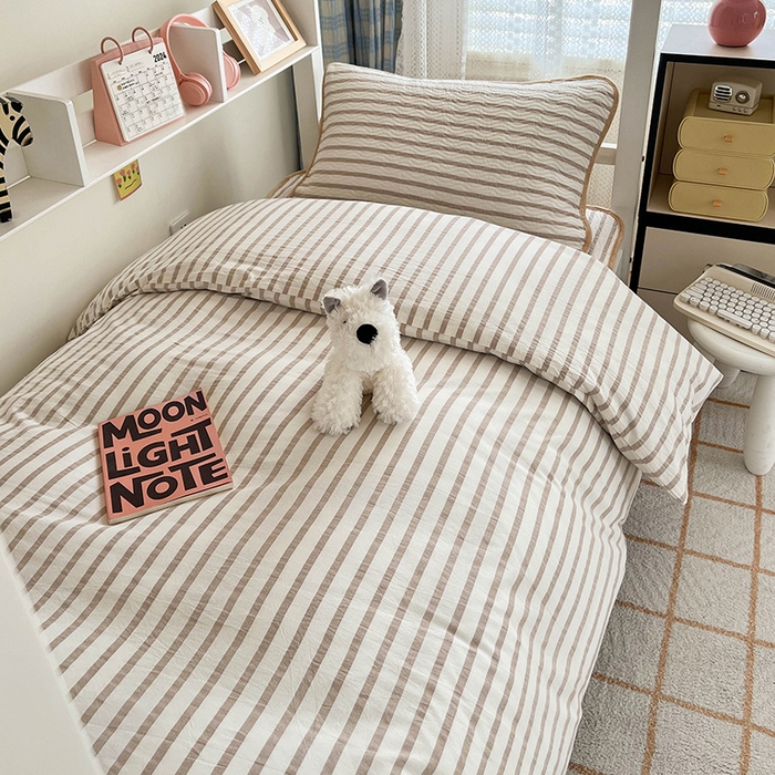 91家纺网 家纺一手货源 找家纺 沐纯家居 2024新款开学季（A类全棉水洗棉，棉加绒）床盖三件套  青柠咖